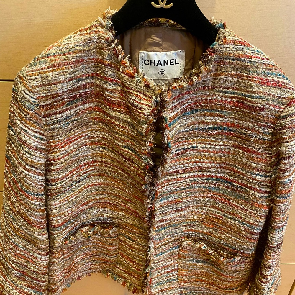 Chanel jacket size 44